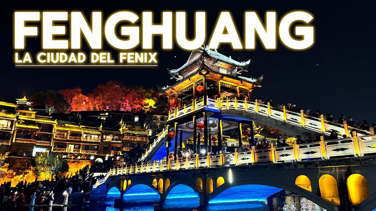 Fenghuang: La Legendaria Ciudad del Fénix en China 🇨🇳 | ¡Está Atrapada en el Tiempo! ⏳
