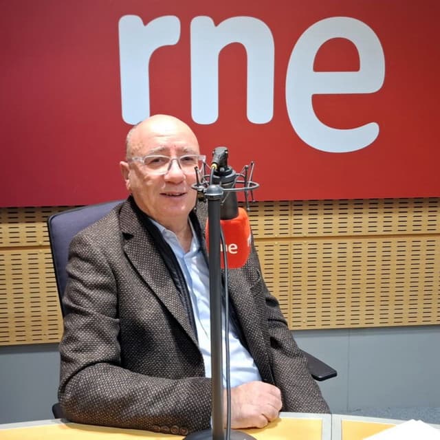 Del reloj de arena al átomo de cesio: medir el tiempo con precisión para conocer la estructura del universo