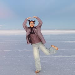 profile picture for One Day in Chinese