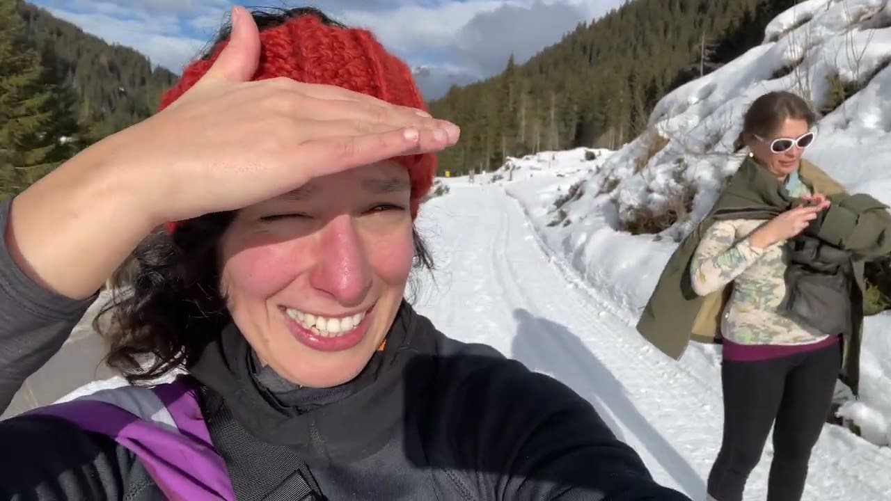 Learn Italian Through Vlogs: Facciamo sci di fondo insieme (with subs)