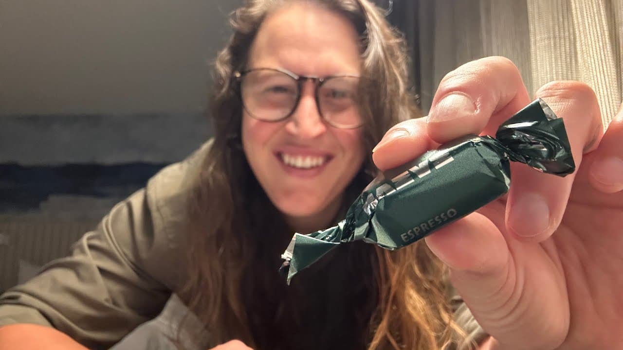 🟡 Learn Real Life English - Chocolate Taste Test (B1 English Comprehensible Input)