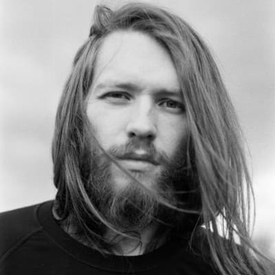 124 - Диалог о митингах в России (Upper-Intermediate, B2+)